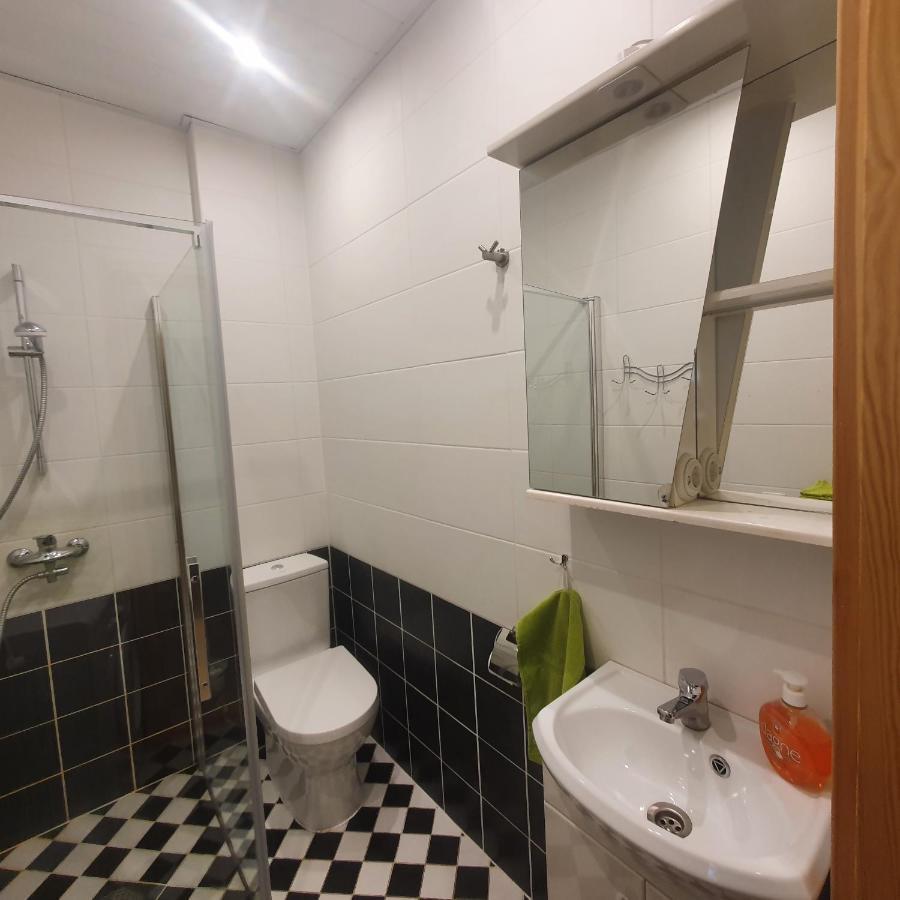 Apartment Hot Ernestines Iela 7-1 Enjoy The Feel Of And History! *