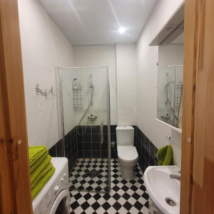 Hot Ernestines Iela 7-1 Enjoy The Feel Of And History! Apartment Riga
